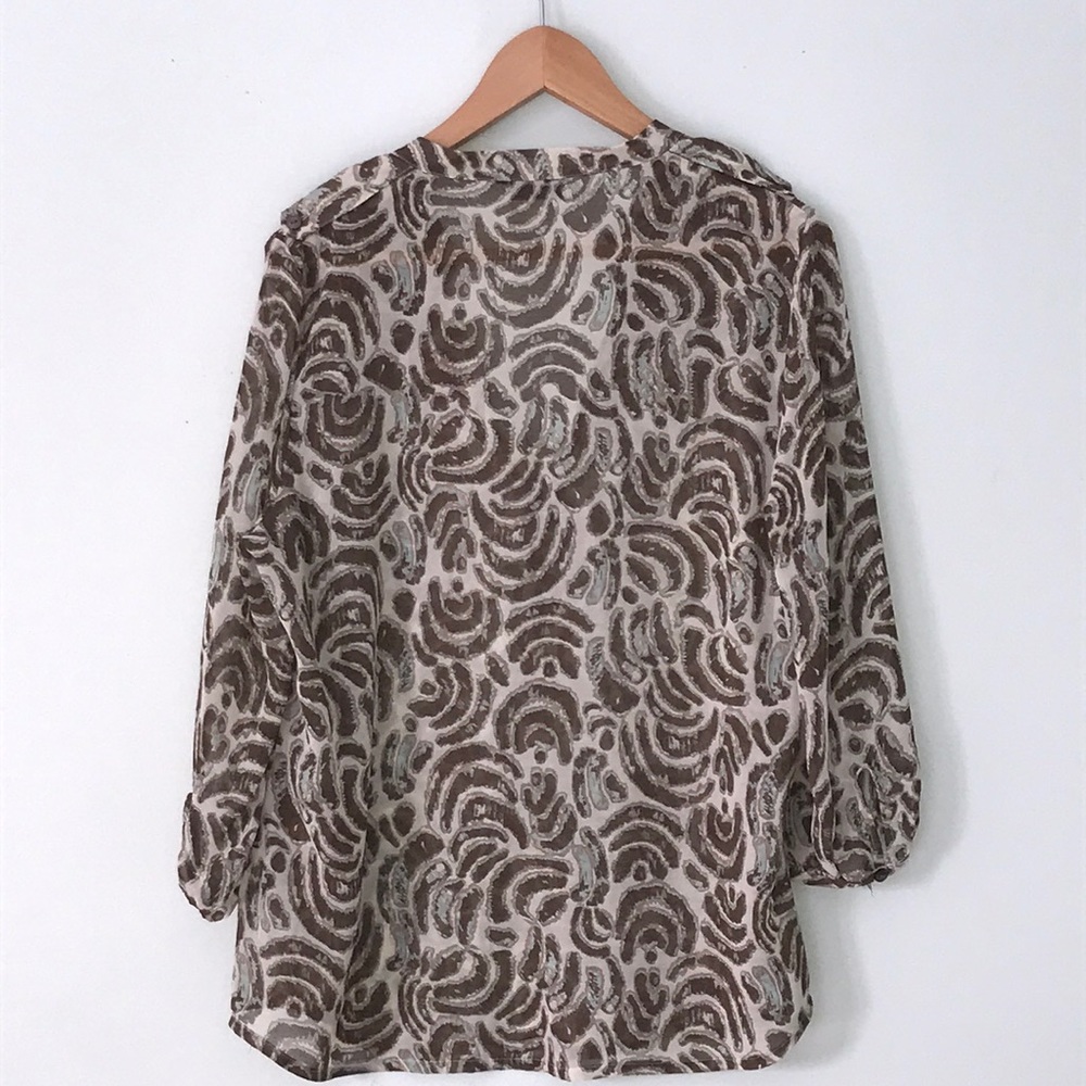 Shear Blouse - Picture 2 of 3